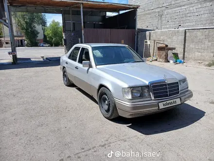 Mercedes-Benz E 220 1989 года за 2 200 000 тг. в Шымкент – фото 11