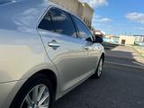 Toyota Camry 2012 года за 10 800 000 тг. в Атырау – фото 3
