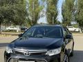 Toyota Camry 2015 года за 10 600 000 тг. в Актобе