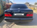 Mercedes-Benz E 320 2002 года за 7 000 000 тг. в Шымкент – фото 3