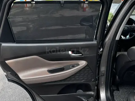Hyundai Santa Fe 2020 года за 10 900 000 тг. в Шымкент – фото 17
