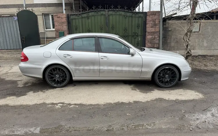 Mercedes-Benz E 500 2003 года за 7 550 000 тг. в Алматы