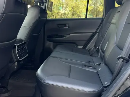 Toyota Land Cruiser 2022 года за 39 500 000 тг. в Уральск – фото 17