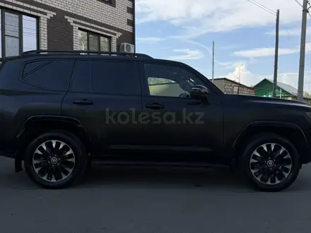 Toyota Land Cruiser 2022 года за 39 500 000 тг. в Уральск