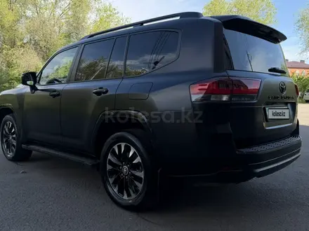 Toyota Land Cruiser 2022 года за 39 500 000 тг. в Уральск – фото 7