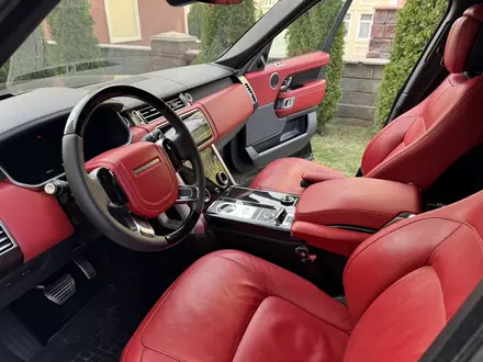 Land Rover Range Rover 2018 года за 47 800 000 тг. в Алматы – фото 9