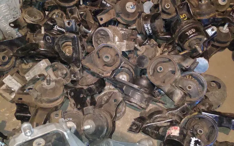 Подушка опора двигателя Kia Rio за 14 000 тг. в Алматы