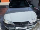 Opel Vectra 1997 года за 900 000 тг. в Семей – фото 5