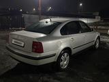 Volkswagen Passat 2000 годаfor2 600 000 тг. в Алматы – фото 5