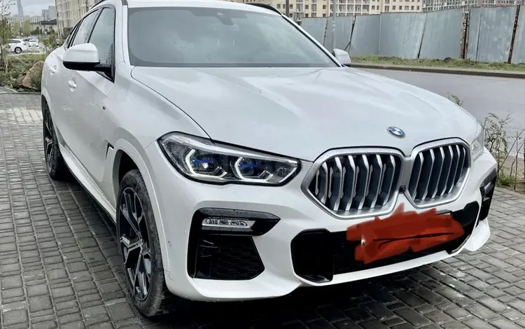 BMW X6 2022 годаfor48 500 000 тг. в Астана
