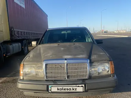 Mercedes-Benz E 200 1989 года за 1 300 000 тг. в Караганда – фото 6