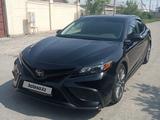 Toyota Camry 2022 года за 12 500 000 тг. в Тараз