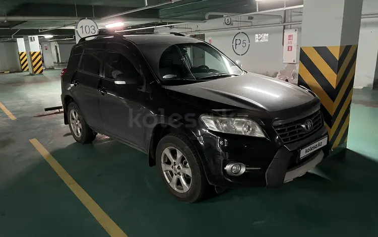 Toyota RAV4 2010 года за 9 000 000 тг. в Астана