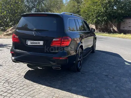 Mercedes-Benz GL 400 2014 года за 22 000 000 тг. в Шымкент – фото 22