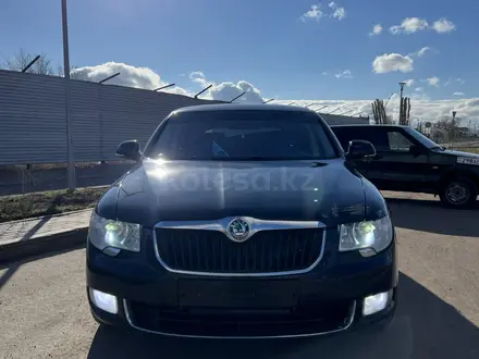 Skoda Superb 2012 года за 5 530 000 тг. в Астана – фото 2