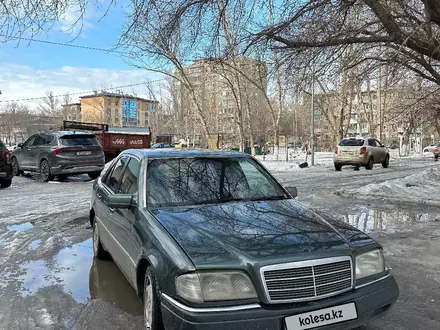 Mercedes-Benz C 220 1994 года за 2 000 000 тг. в Караганда – фото 2