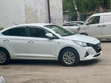 Hyundai Accent 2021 года за 7 960 000 тг. в Алматы