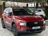 Hyundai Santa Fe 2022 года за 16 000 000 тг. в Астана