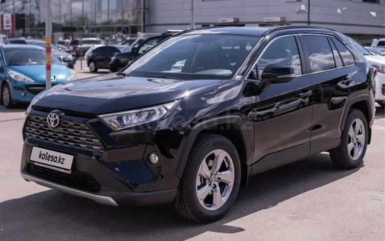 Toyota RAV4 2021 годаfor17 650 000 тг. в Усть-Каменогорск