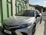 Toyota Camry 2020 года за 9 700 000 тг. в Шымкент – фото 4