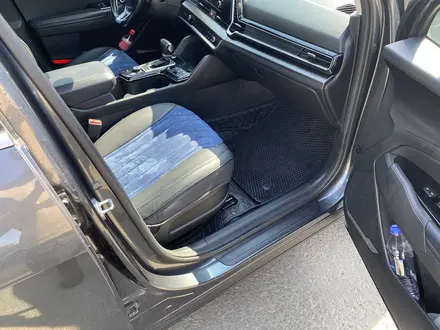 Kia Sportage 2023 года за 14 500 000 тг. в Актобе – фото 9