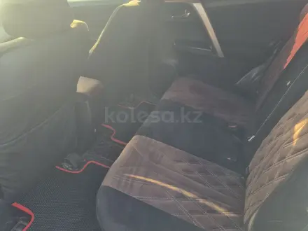 Toyota RAV4 2016 года за 11 000 000 тг. в Кокшетау – фото 3