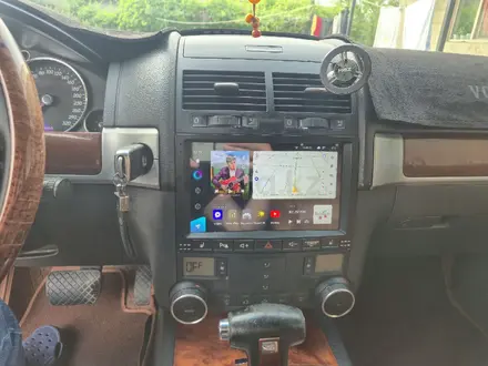Volkswagen Touareg 2005 года за 6 000 000 тг. в Алматы – фото 13