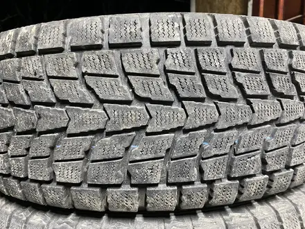 Комплект зимние шины 265/70/16 Dunlop Grandtrek sj6. за 85 000 тг. в Алматы – фото 2