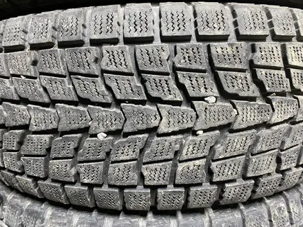 Комплект зимние шины 265/70/16 Dunlop Grandtrek sj6. за 85 000 тг. в Алматы – фото 3