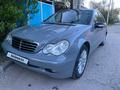 Mercedes-Benz C 200 2002 года за 2 600 000 тг. в Алматы