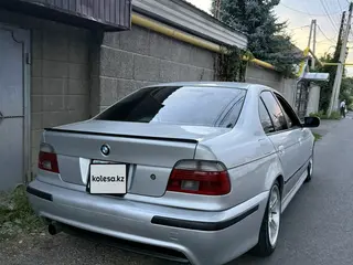 BMW 525