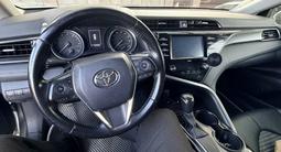 Toyota Camry 2020 года за 7 500 000 тг. в Атырау – фото 3