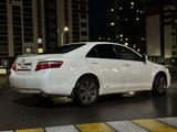 Toyota Camry 2007 года за 5 800 000 тг. в Усть-Каменогорск – фото 2