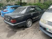 Mercedes-Benz E 300 1990 годаүшін1 300 000 тг. в Алматы