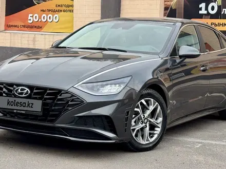 Hyundai Sonata 2021 года за 11 900 000 тг. в Алматы