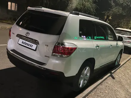 Toyota Highlander 2012 года за 16 800 000 тг. в Алматы – фото 2