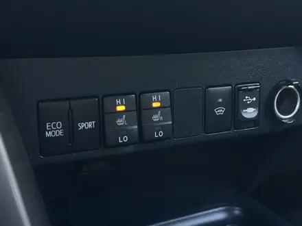 Toyota RAV4 2017 года за 10 390 000 тг. в Актобе – фото 10