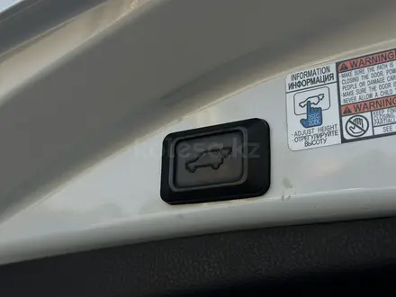 Toyota RAV4 2017 года за 10 390 000 тг. в Актобе – фото 25