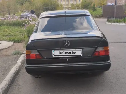 Mercedes-Benz E 260 1992 года за 1 600 000 тг. в Астана – фото 8