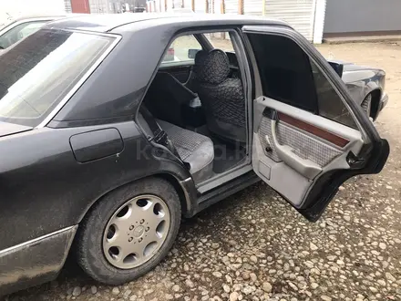 Mercedes-Benz E 230 1992 года за 1 700 000 тг. в Тараз – фото 6