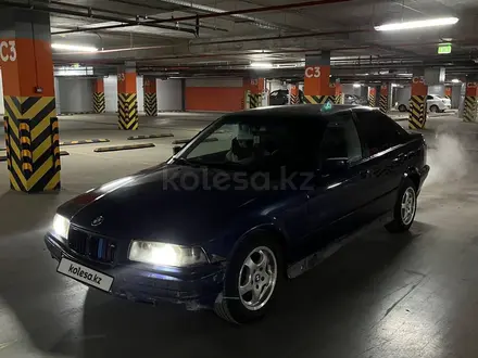BMW 320 1991 годаүшін1 300 000 тг. в Павлодар