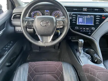 Toyota Camry 2019 года за 12 616 950 тг. в Алматы – фото 11