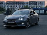 Lexus ES 300h 2013 года за 8 000 000 тг. в Атырау