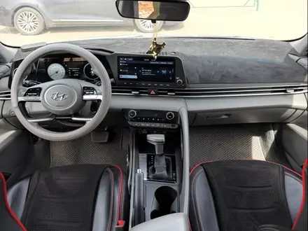 Hyundai Elantra 2021 года за 8 500 000 тг. в Караганда – фото 5