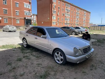 Mercedes-Benz E 280 1996 года за 3 000 000 тг. в Кызылорда – фото 2