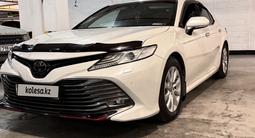 Toyota Camry 2019 года за 13 500 000 тг. в Алматы – фото 2