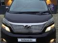 Toyota Vellfire 2010 года за 7 200 000 тг. в Атырау – фото 2