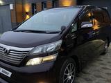 Toyota Vellfire 2010 года за 7 200 000 тг. в Атырау