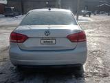 Volkswagen Passat 2015 года за 4 300 000 тг. в Алматы – фото 2