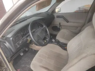 Volkswagen Passat, 1991